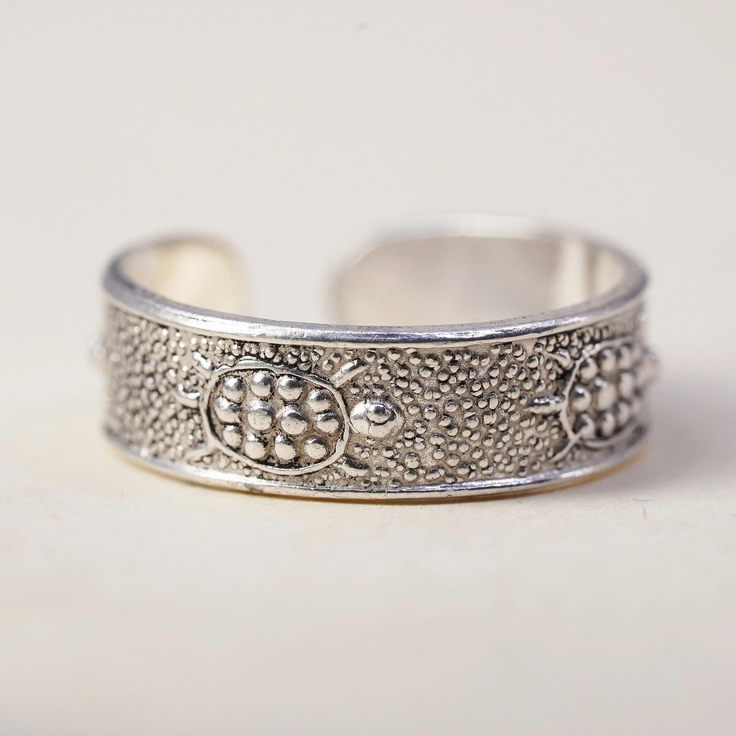 Size 2.75, vintage sterling silver handmade ring, 925 turtle open band