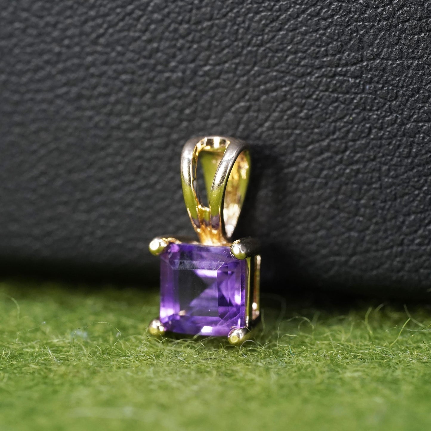 Vintage vermeil gold over sterling 925 silver pendant with amethyst