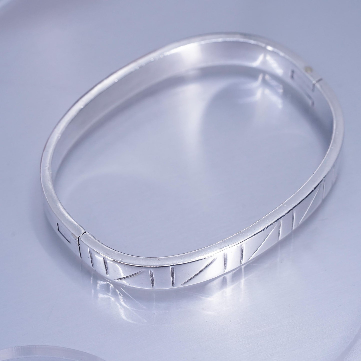 7”, Vintage Mexican Sterling 925 silver handmade bracelet, hinged bangle
