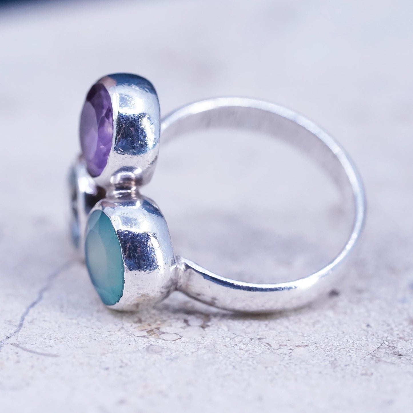 Size 7.5, vintage sterling 925 silver handmade ring w/ amethyst blue topaz jade