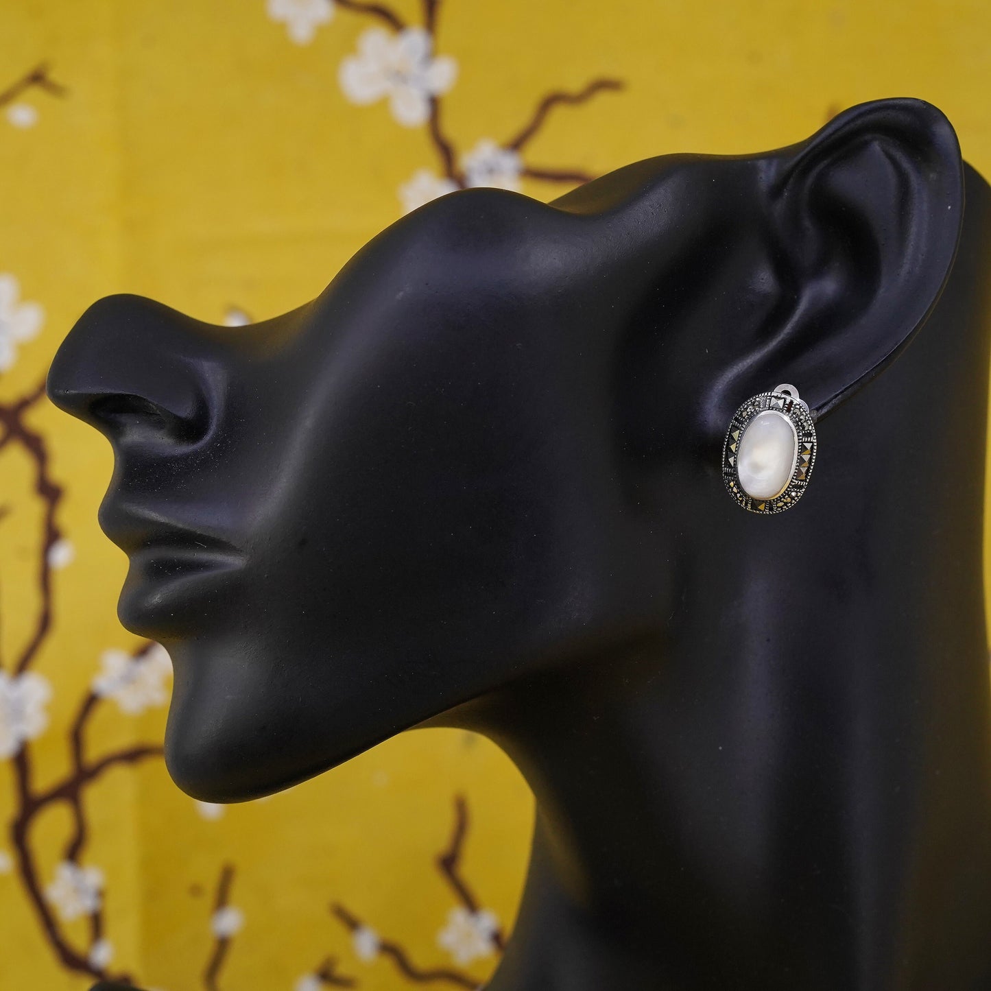 Mexico Sterling silver earrings, 925 oval mother of pearl clip on marcasite
