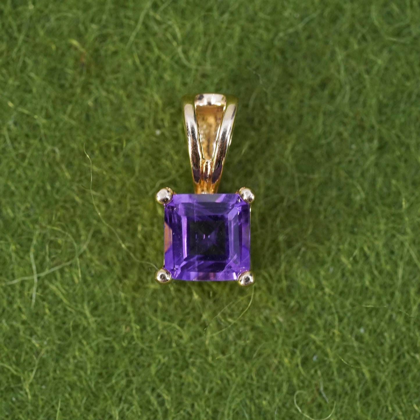 Vintage vermeil gold over sterling 925 silver pendant with amethyst