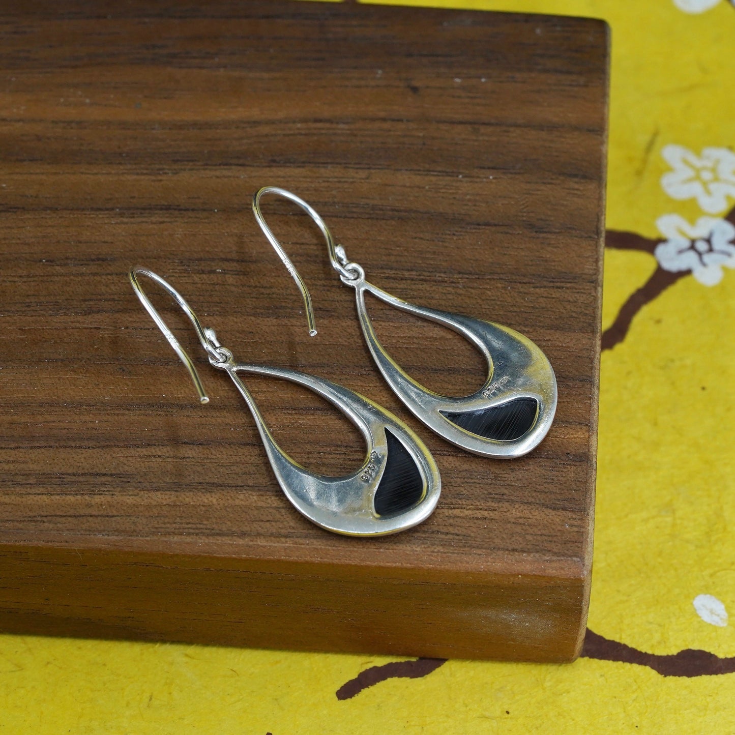 Vintage Sterling silver handmade earrings, Mexico 925 oval dangle w/ onyx inlay