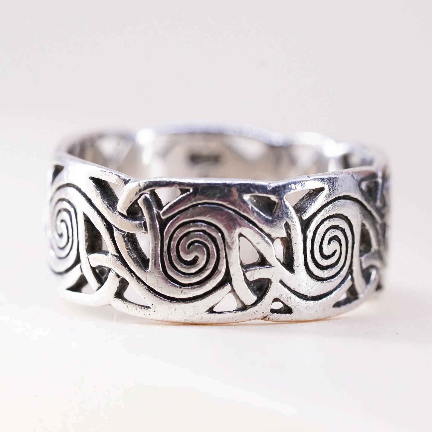 Size 7, Vintage sterling silver handmade knotted spiral ring, 925 wide band