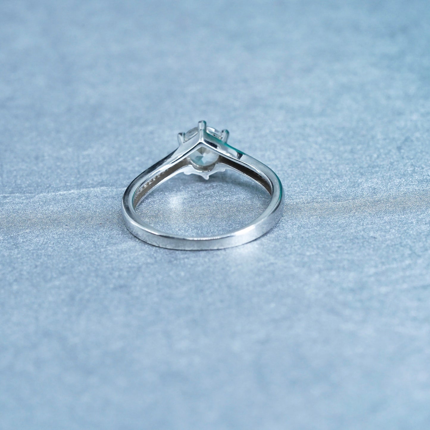 Size 7, vintage Sterling 925 silver handmade engagement ring with Cz