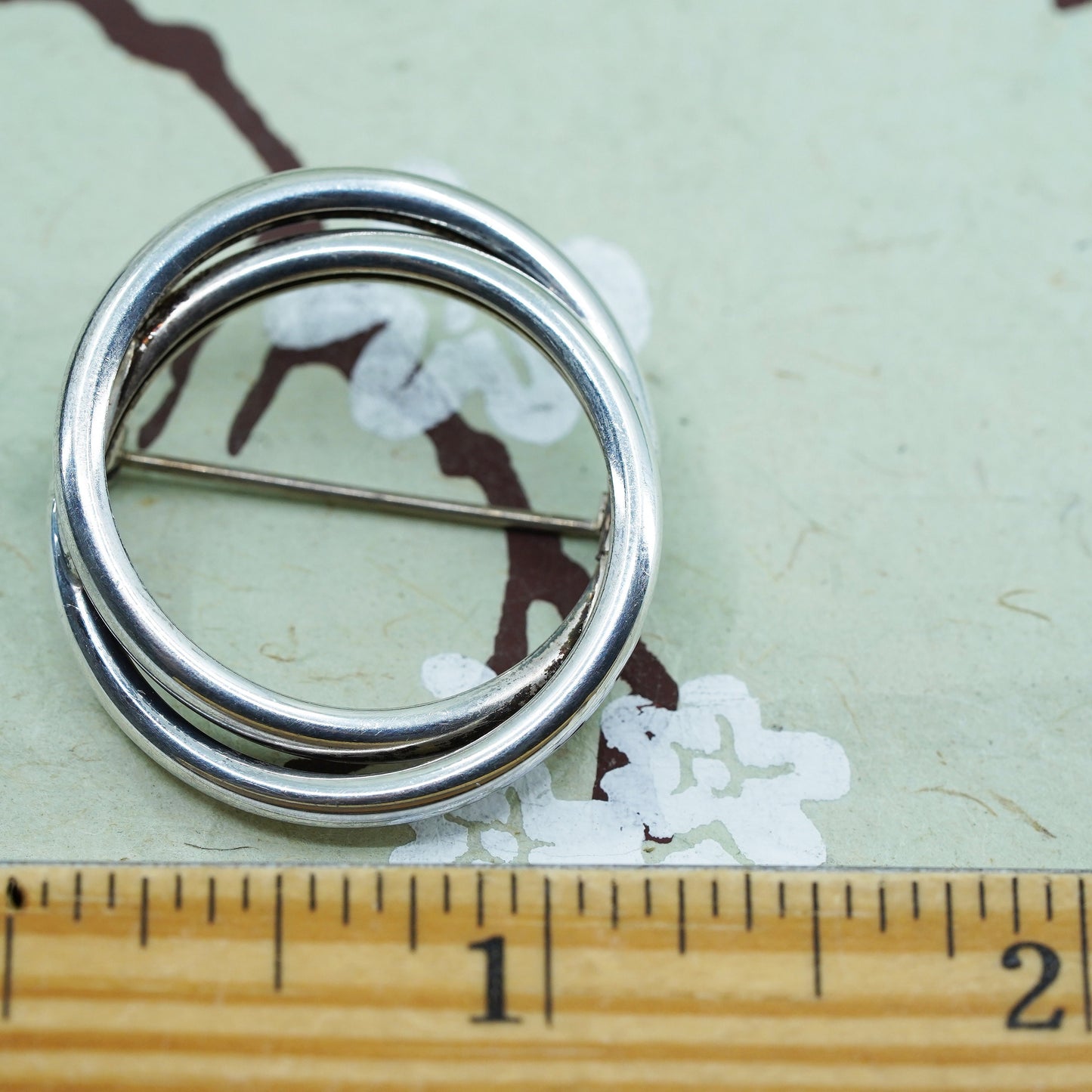 Vintage sterling silver handmade brooch, 925 entwined circle pin