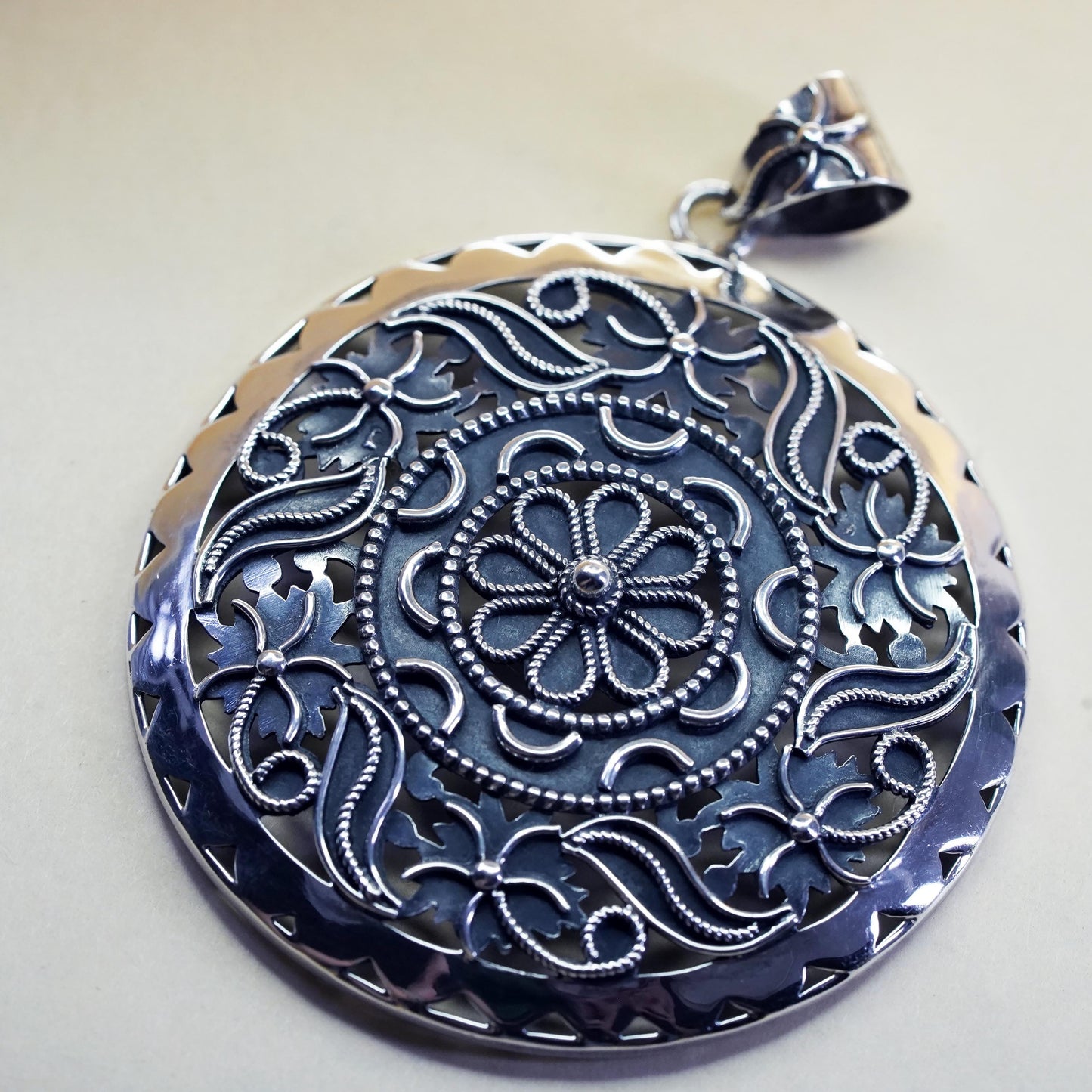vintage sterling silver handmade huge pendant, 925 filigree floral circle
