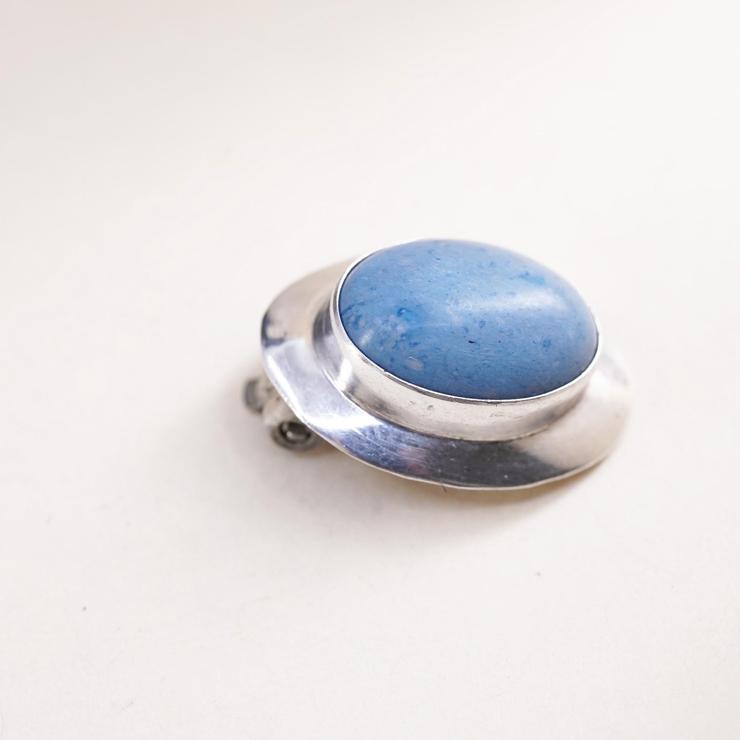 Native American sterling silver single earring, 925 oval clip on with turquoise