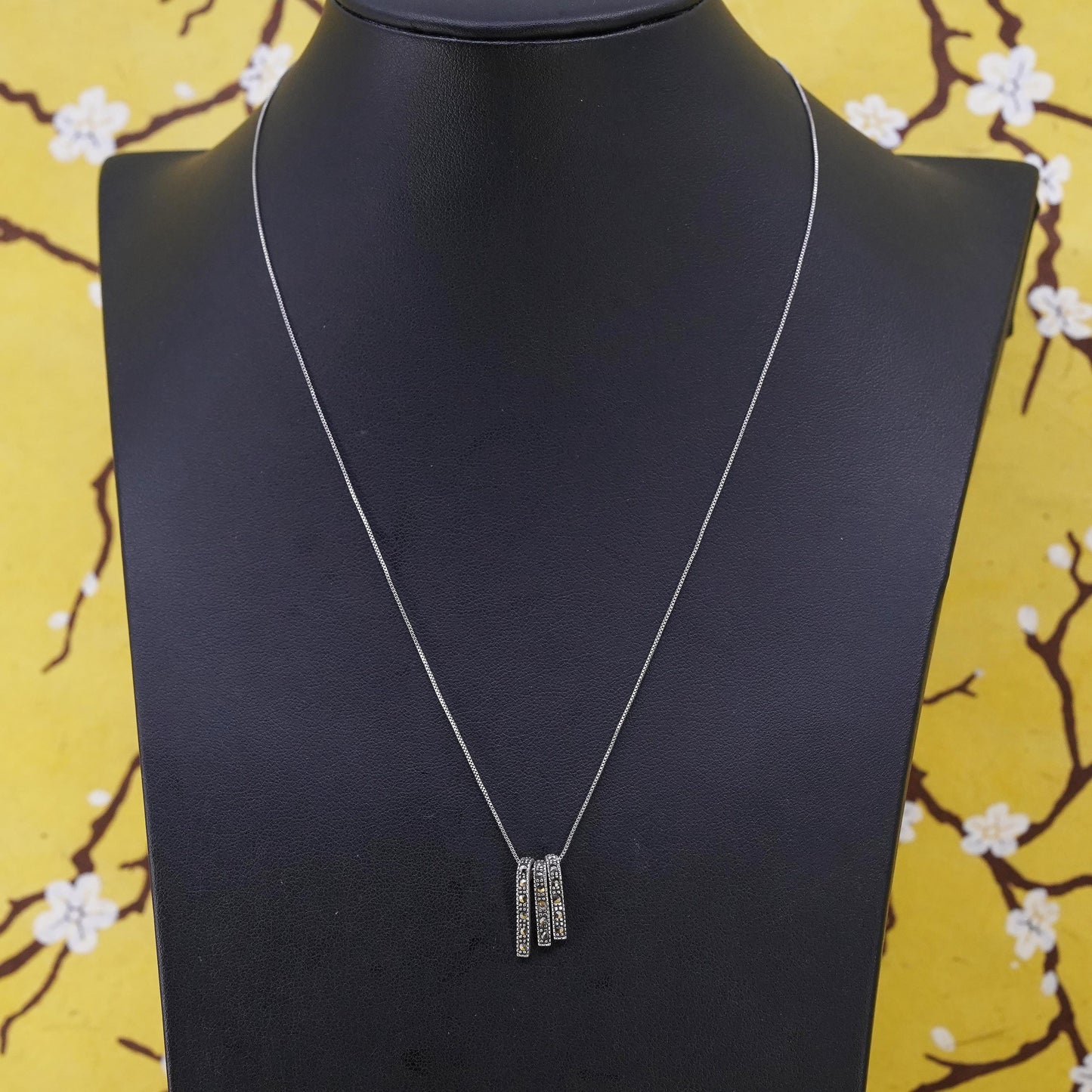 18" 1mm, Sterling silver necklace, 925 box chain with marcasite pendant