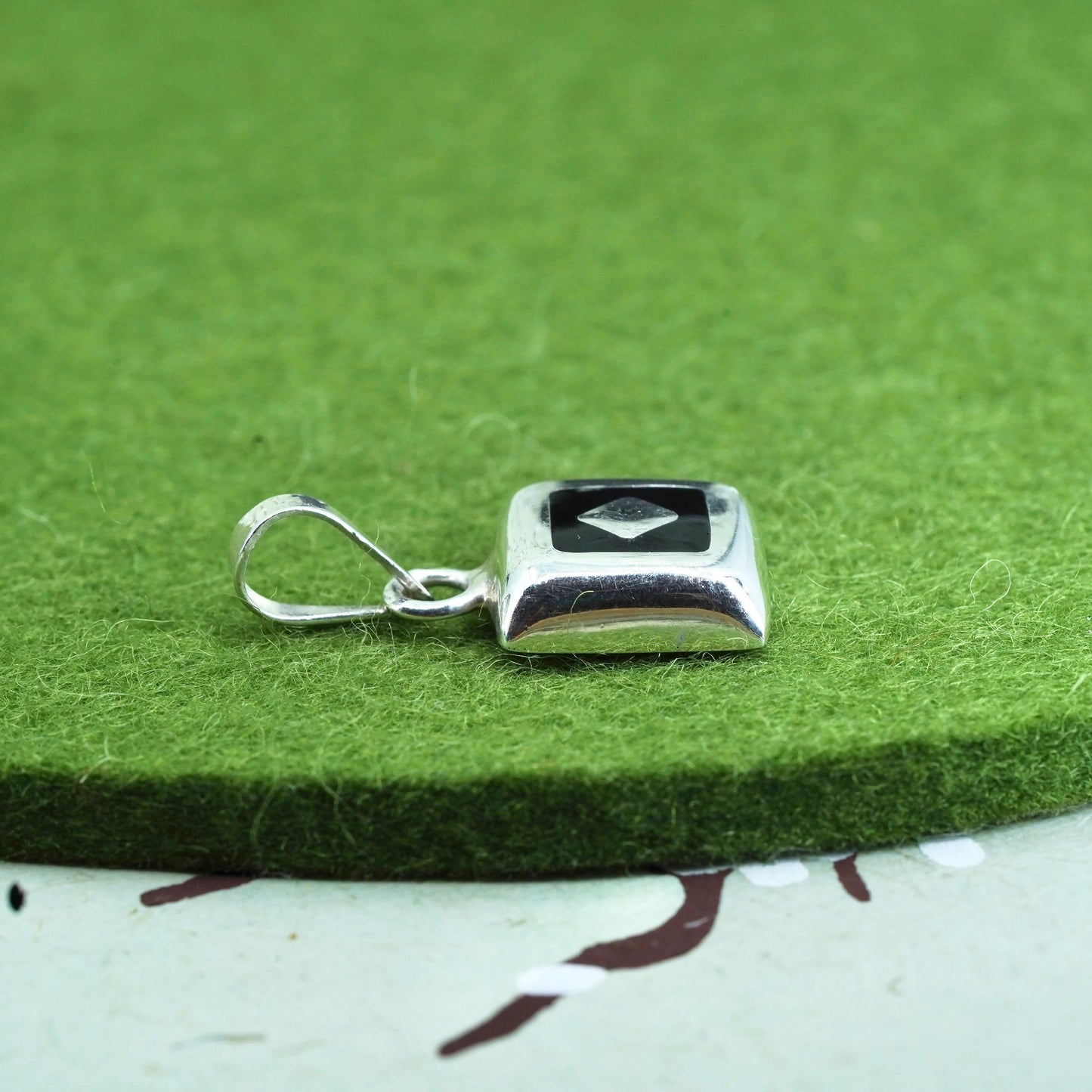 vintage Mexican handmade sterling 925 silver pendant with black onyx inlay