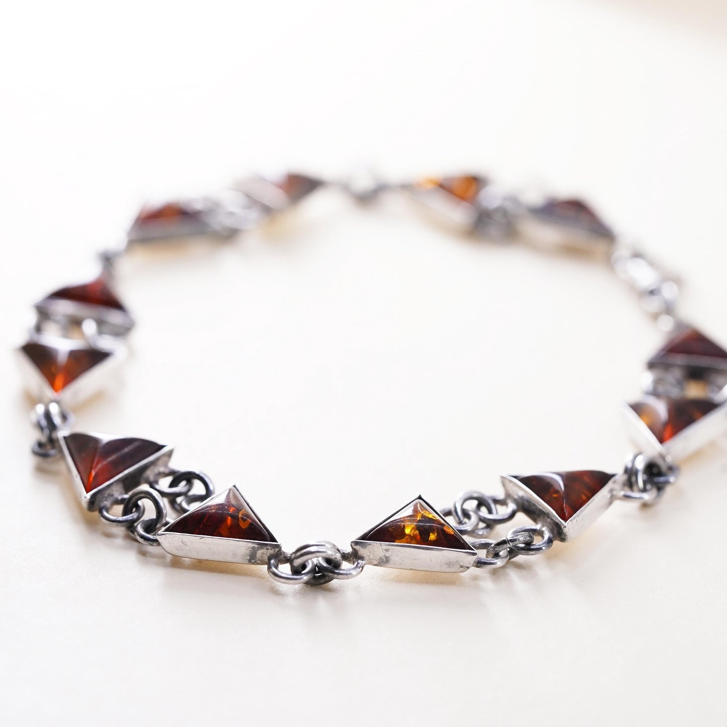 8.25", Vintage southwestern sterling 925 silver bracelet with triangular amber