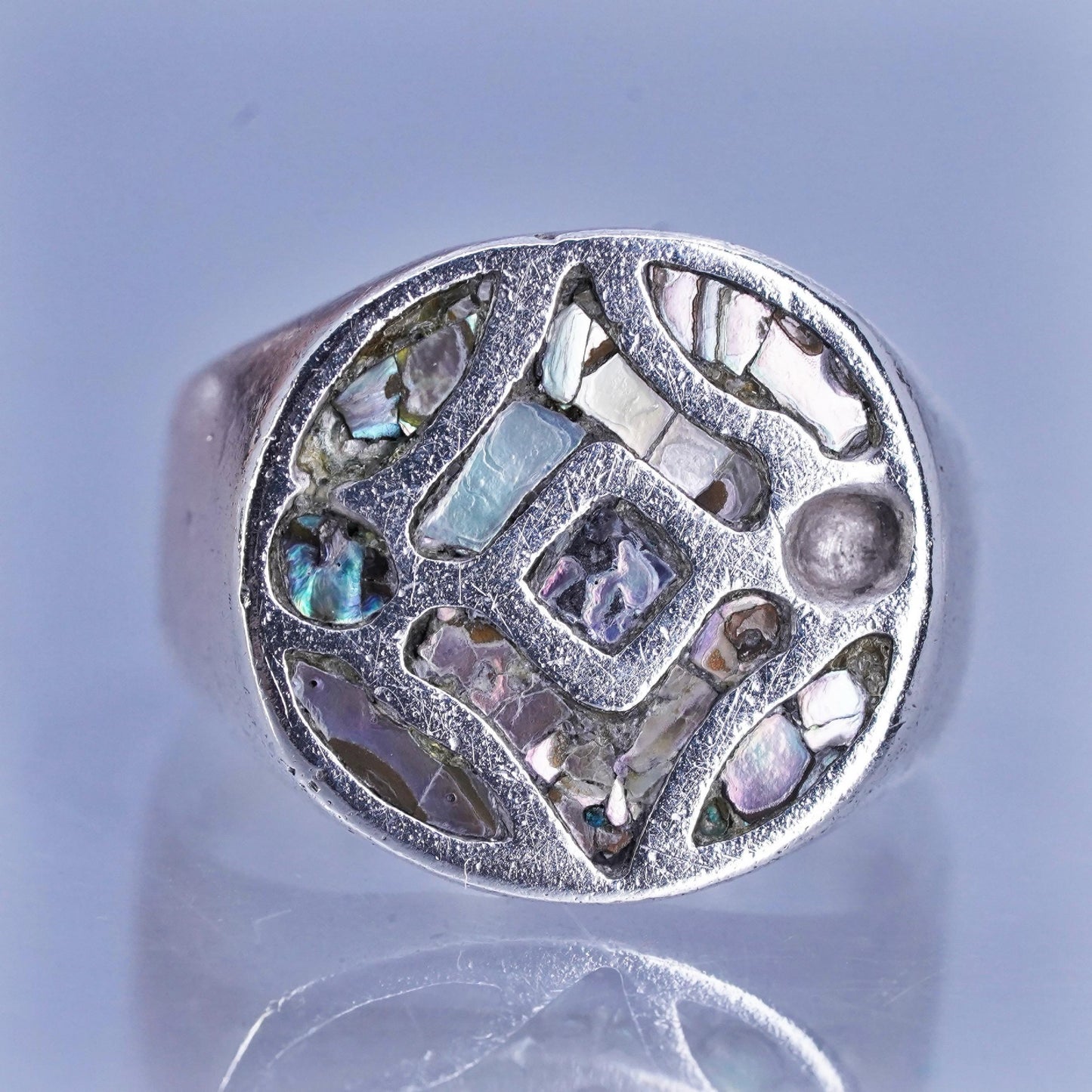 Size 7.5, Vintage southwestern 925 silver handmade ring with abalone