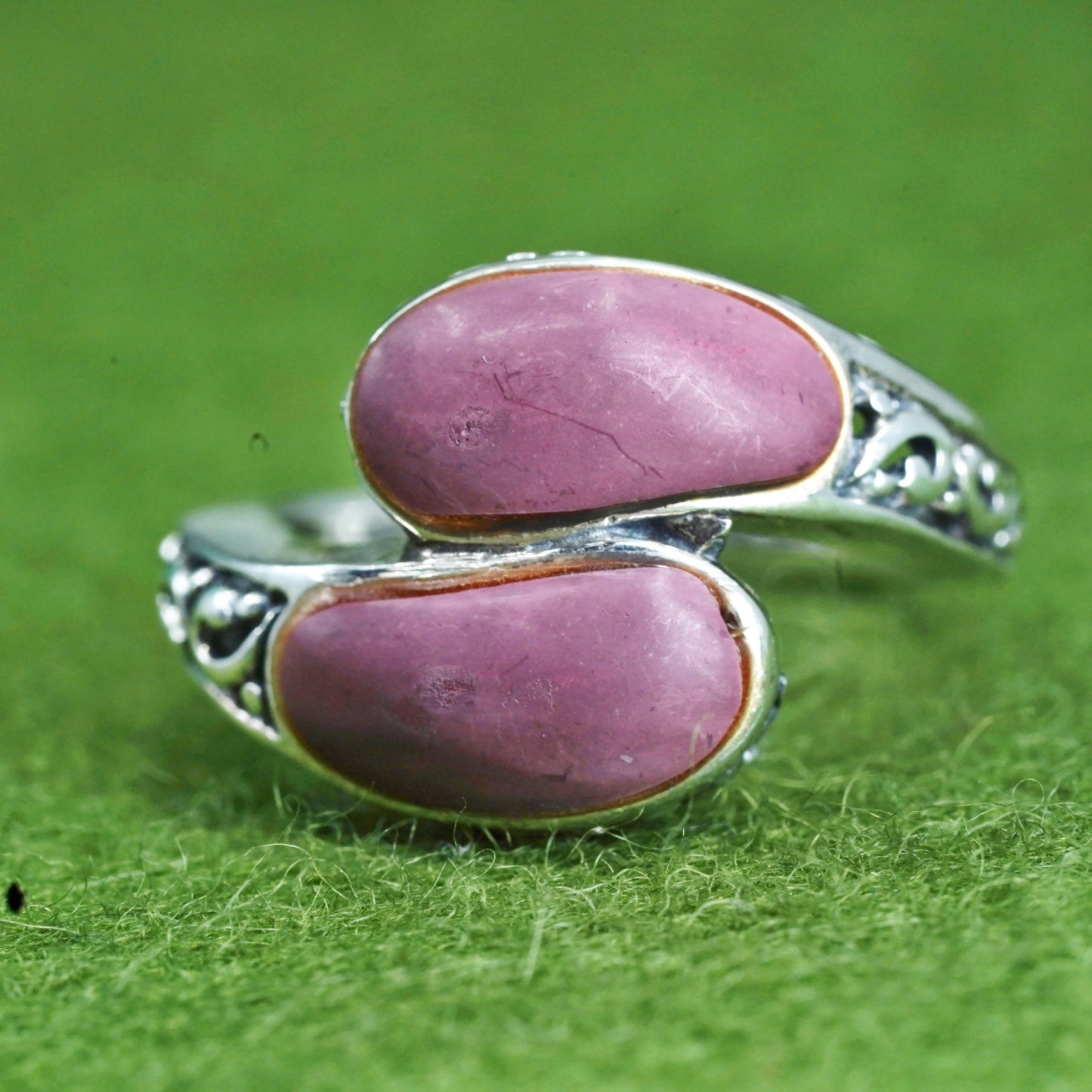 Size 7, vintage Sterling silver handmade ring, 925 with purple stone
