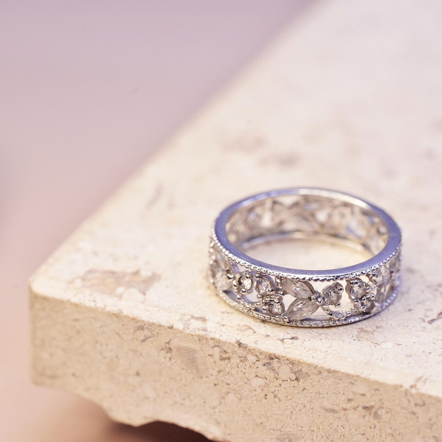 Size 7.25, sterling silver ring with cluster Cz, band, perfect gift Christmas