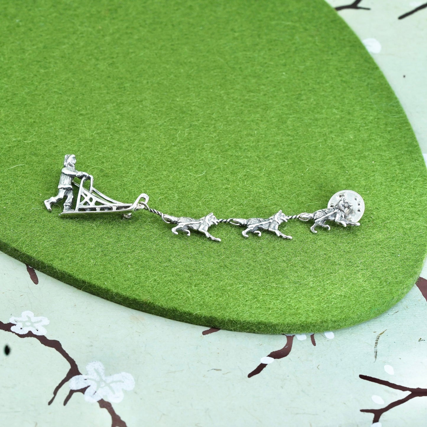 sterling silver handmade brooch, 925 sled with three Huskie dog, Christmas pin