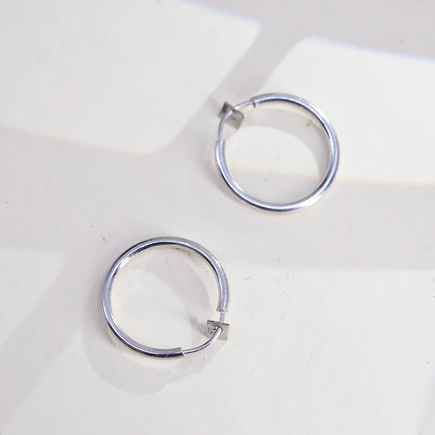 0.75", Vintage sterling silver loop earrings, fashion, fine 925 silver hoops