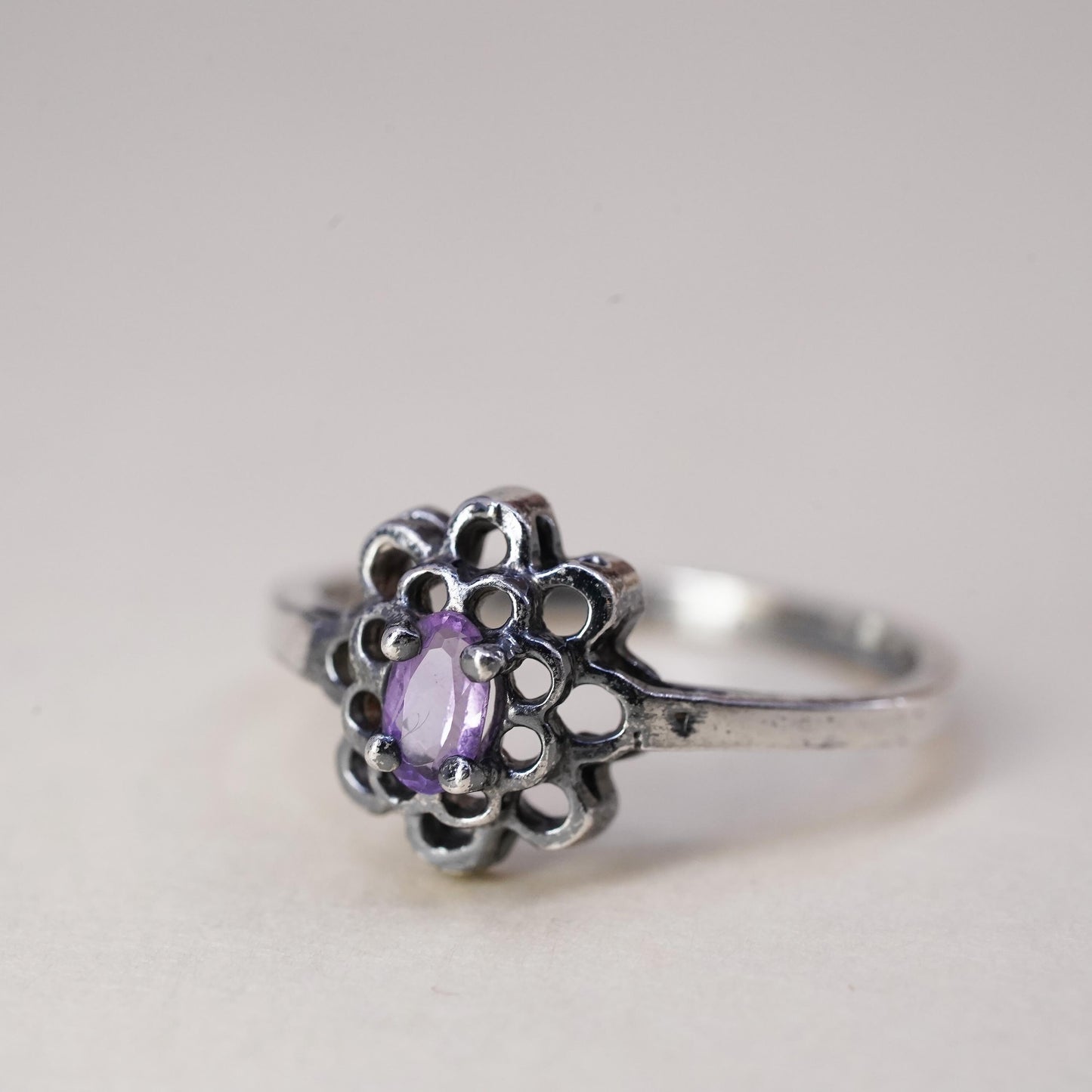 Size 7, vintage Sterling 925 silver handmade crown ring with amethyst
