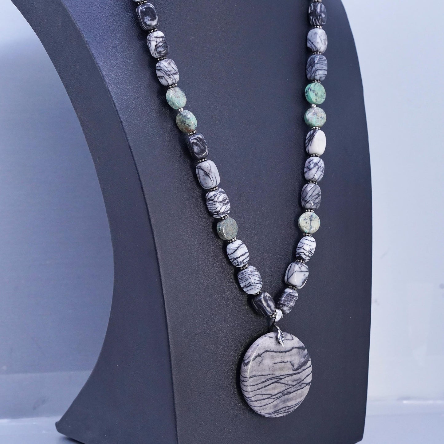 22” Vintage Sterling 925 Silver Picasso Jasper beads necklace round pendant