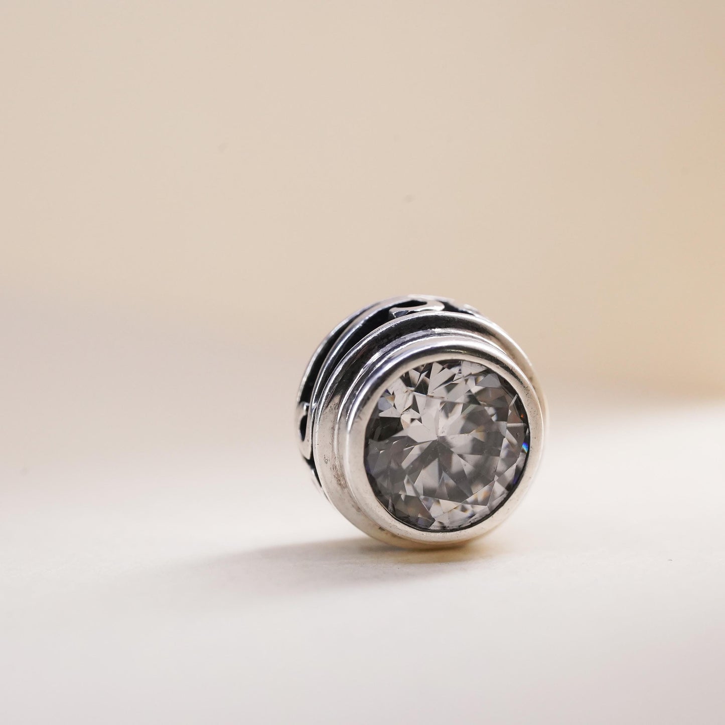 Silpada Sterling Silver Bezel Set Faceted CZ Scroll Stud single earring P1232