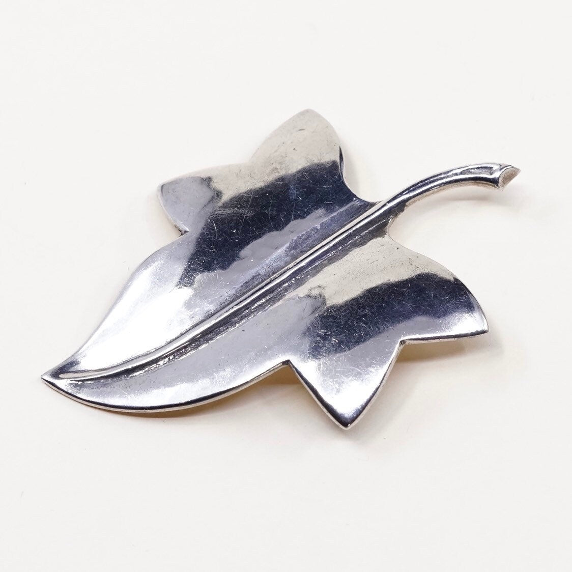Vintage max rieg sterling silver maple leaf shaped brooch, solid 925 silver pin, stamped Sterling max rieg