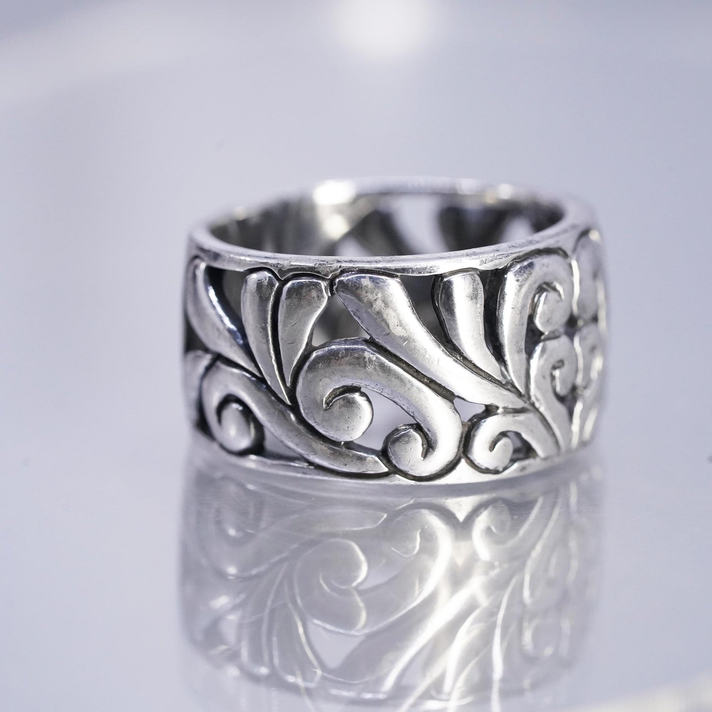 Size 8.5, vintage Sterling 925 silver handmade ring, filigree heart band