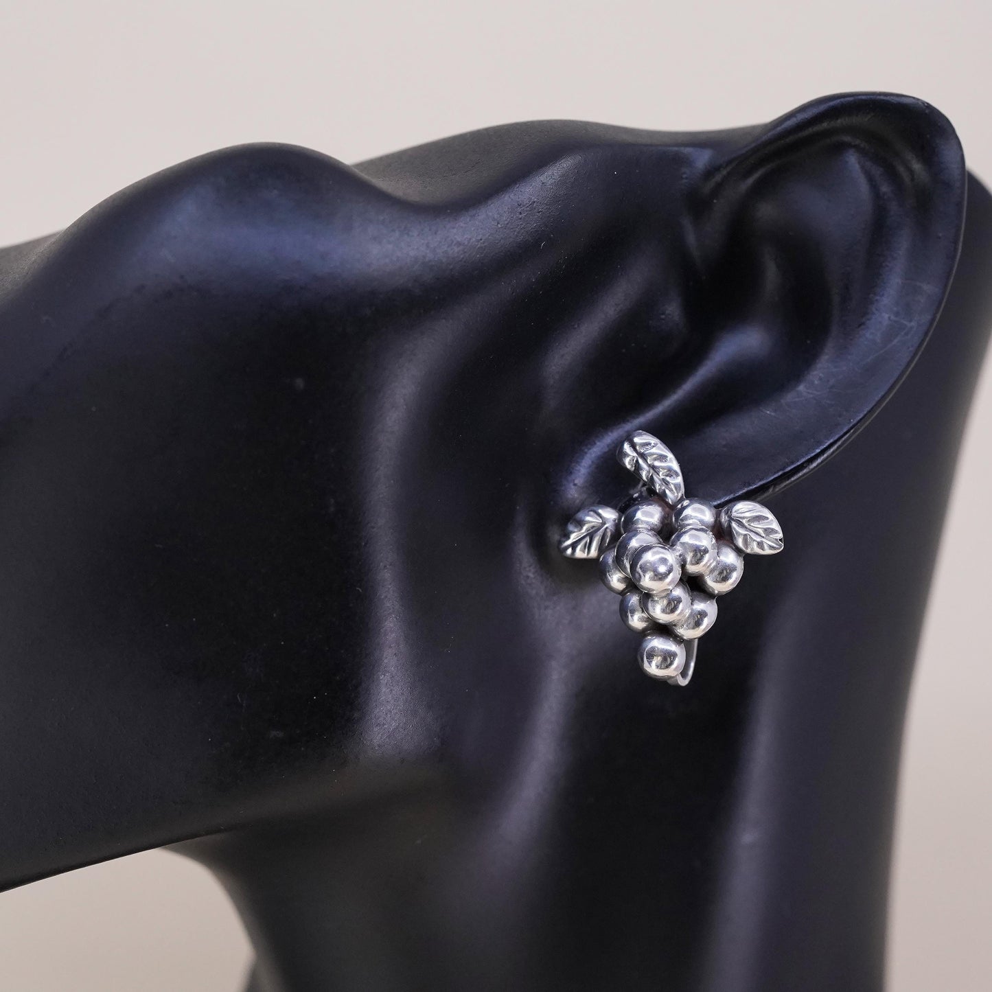 Vintage Mexican sterling silver single earring, 925 silver grape screw back