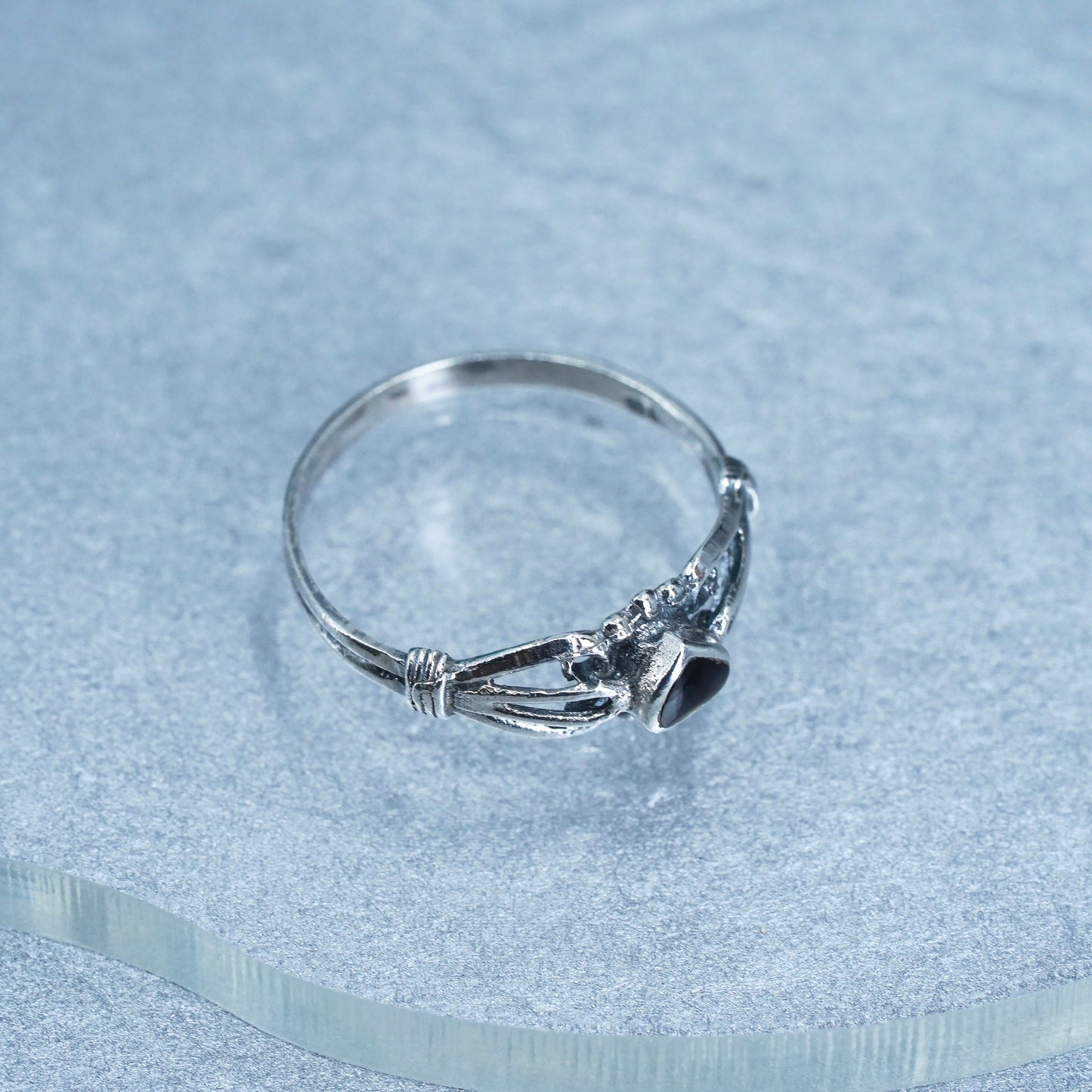 Size 5, vintage Sterling 925 silver handmade ring with onyx heart