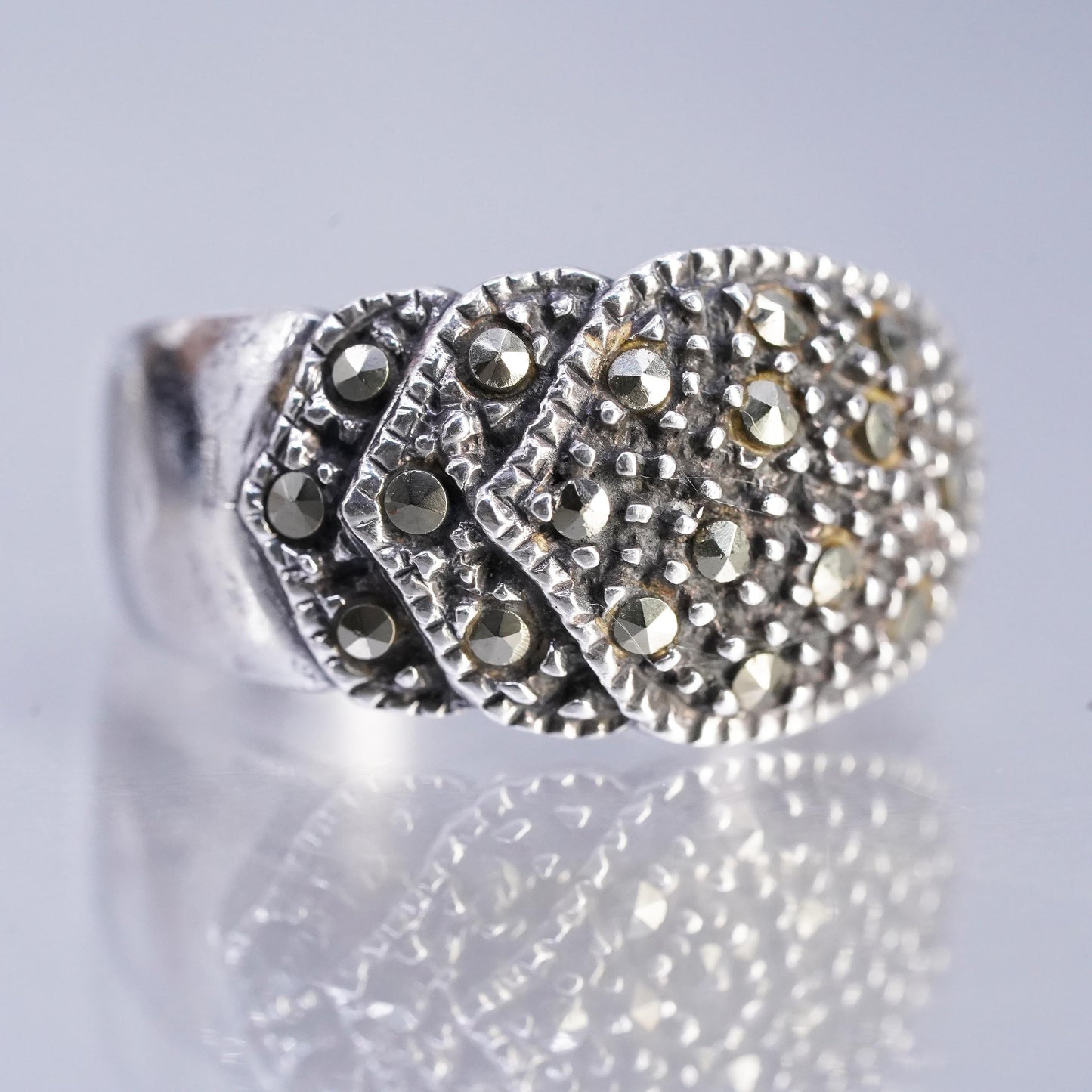 Size 8.25, VTG southwestern Sterling 925 silver ring, band w/ cluster marcasite