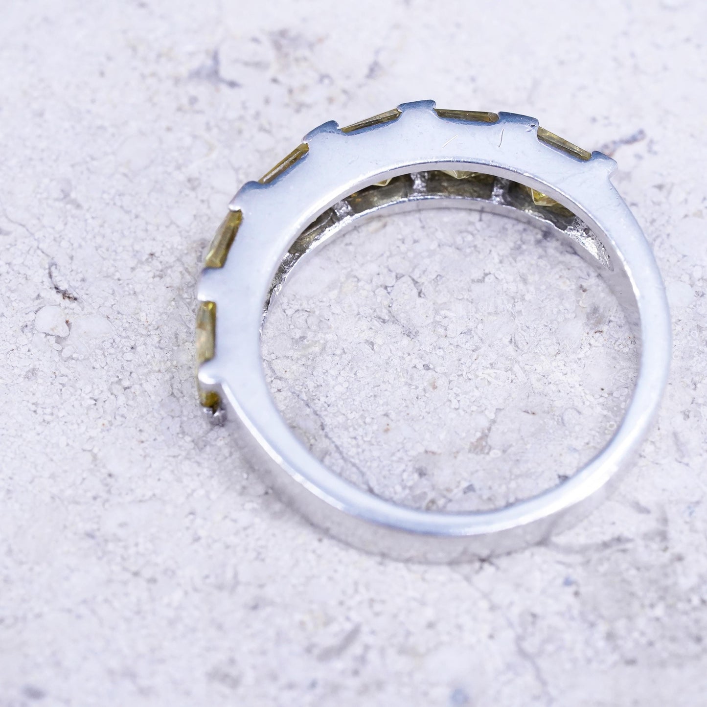Size 9, Vtg Sterling silver handmade ring, 925 band with citrine around