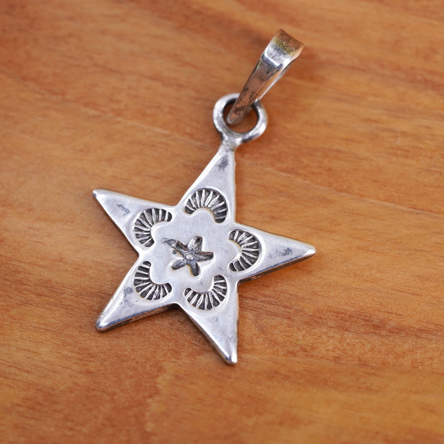 VTG southwestern sterling silver handmade pendant, 925 star, starfish, unique