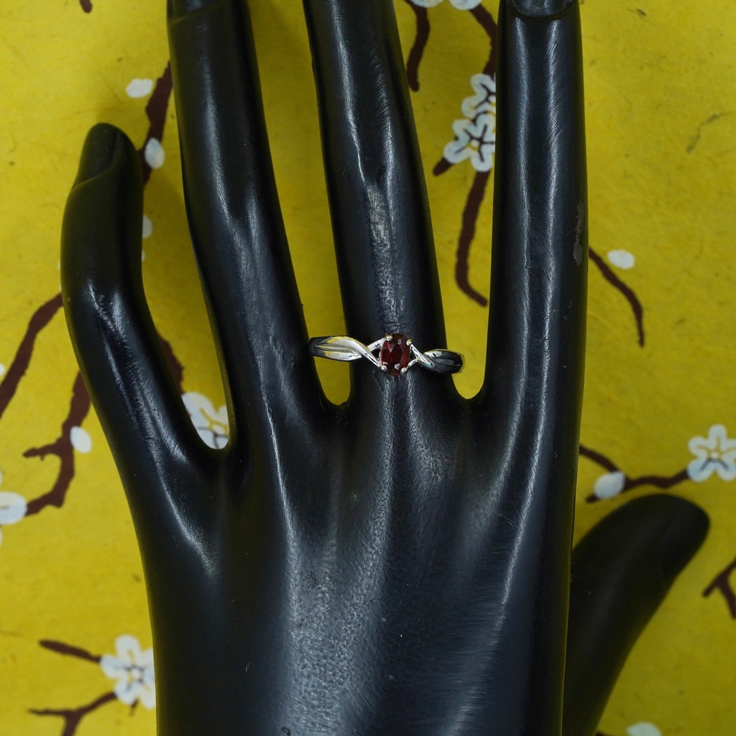 Size 8, vintage Sterling 925 silver stackable ring with oval ruby