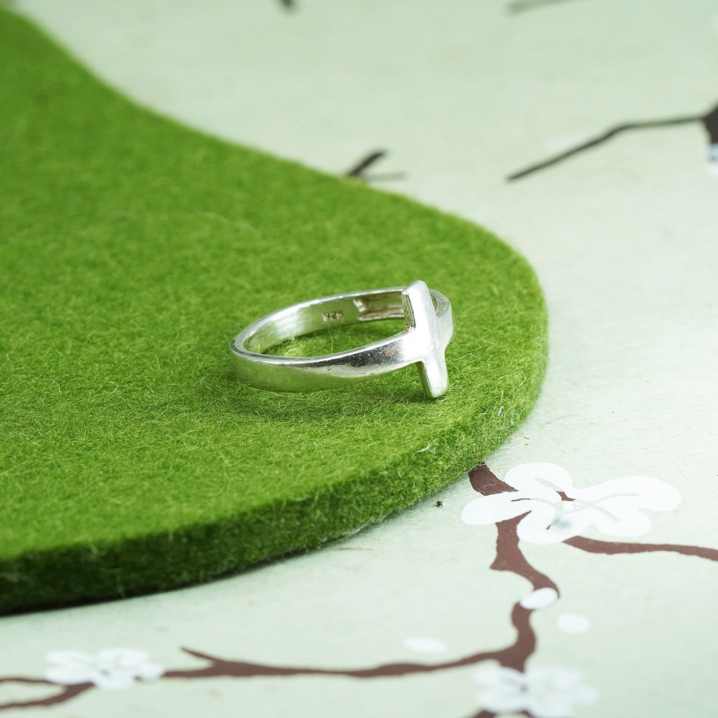 Size 8.25, Vintage Sterling silver handmade ring, stackable 925 cross band