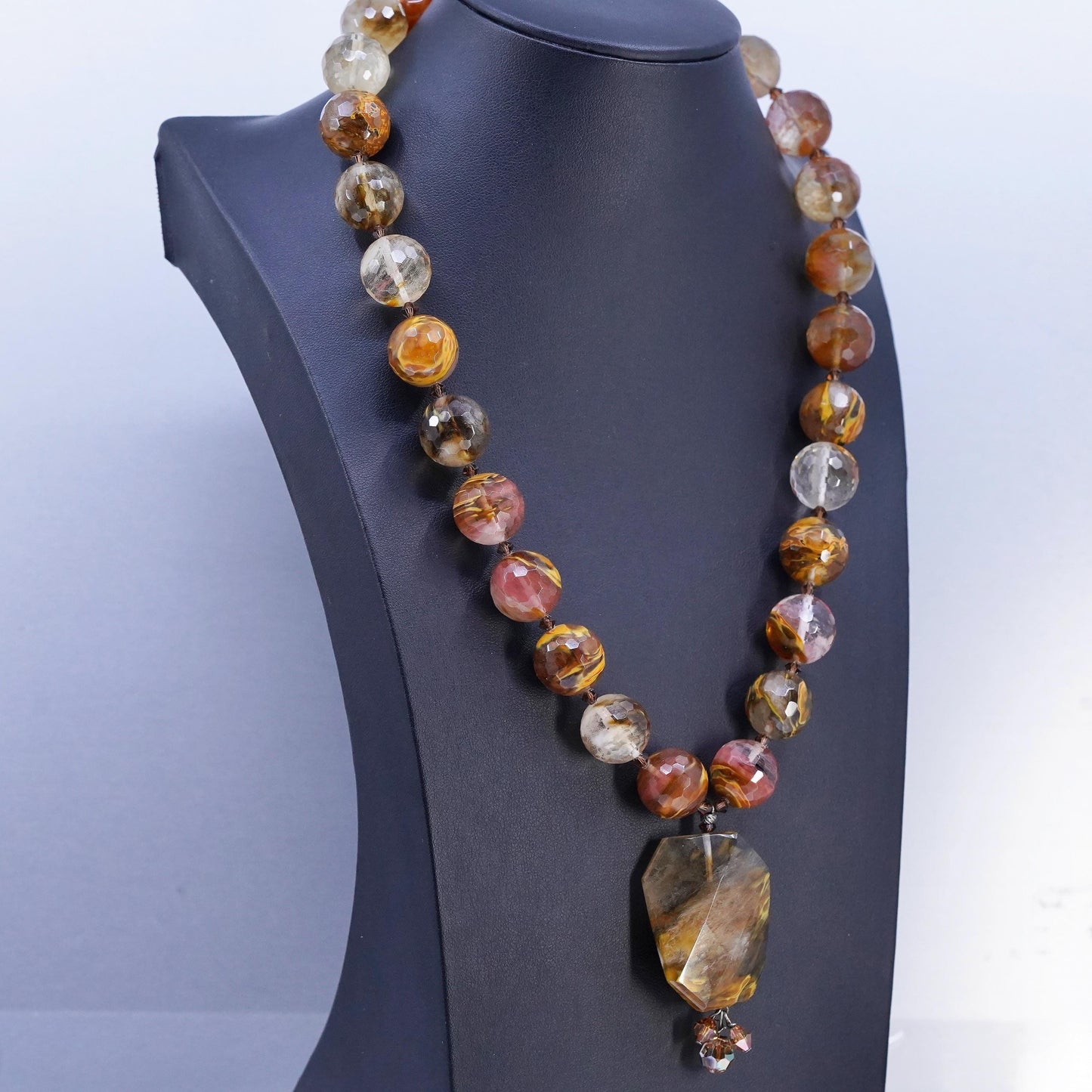 20", Vintage agate pink quartz necklace with sterling 925 silver toggle closure