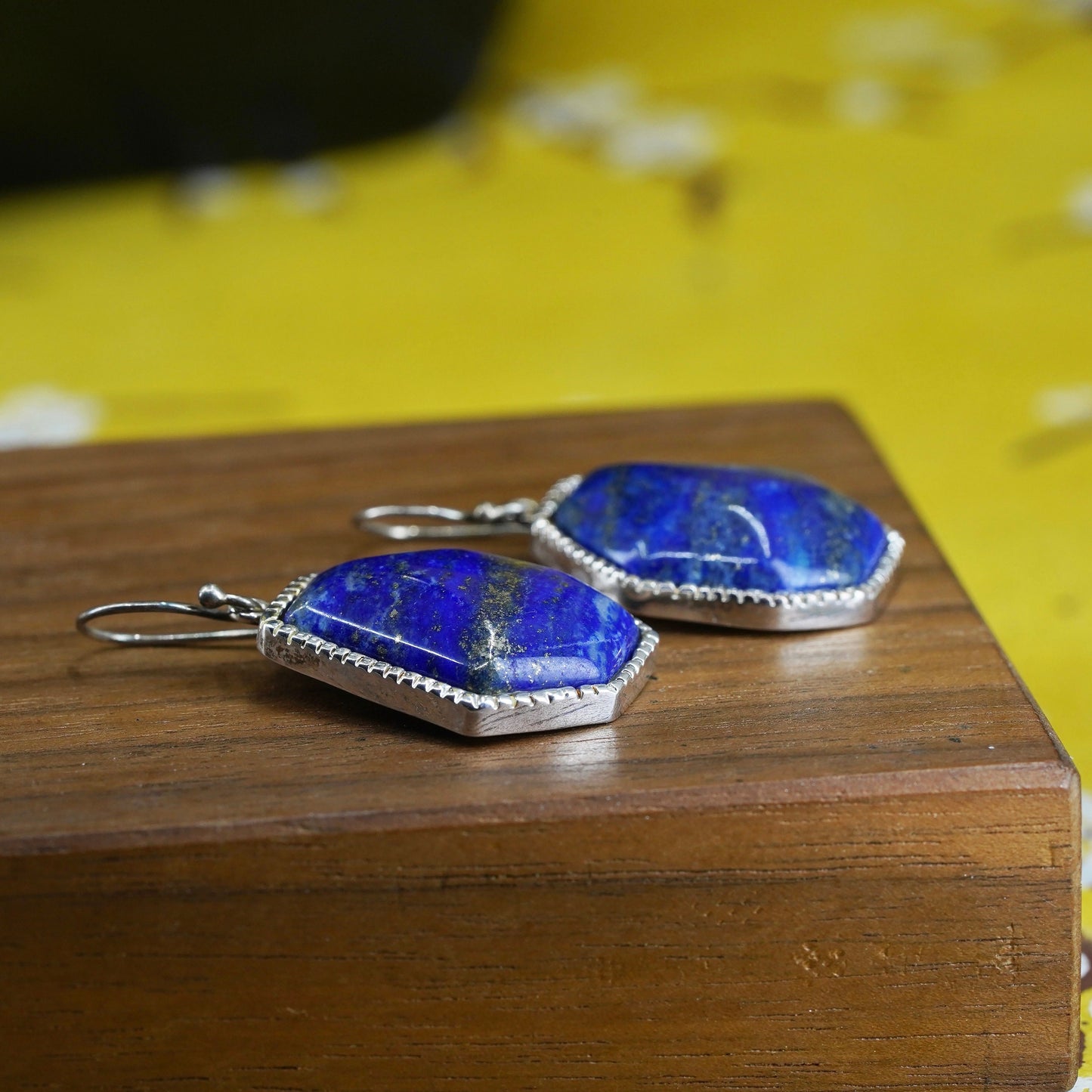 Vintage sterling 925 silver earrings with lapis lazuli nugget and beads