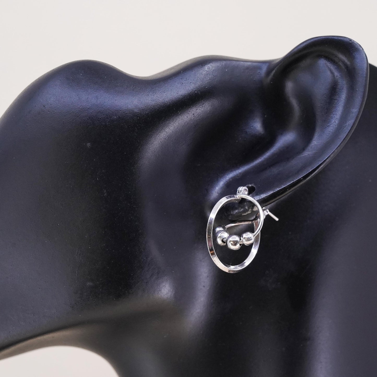 0.75", Vintage sterling silver loop single earring, entwinted hoop with beads