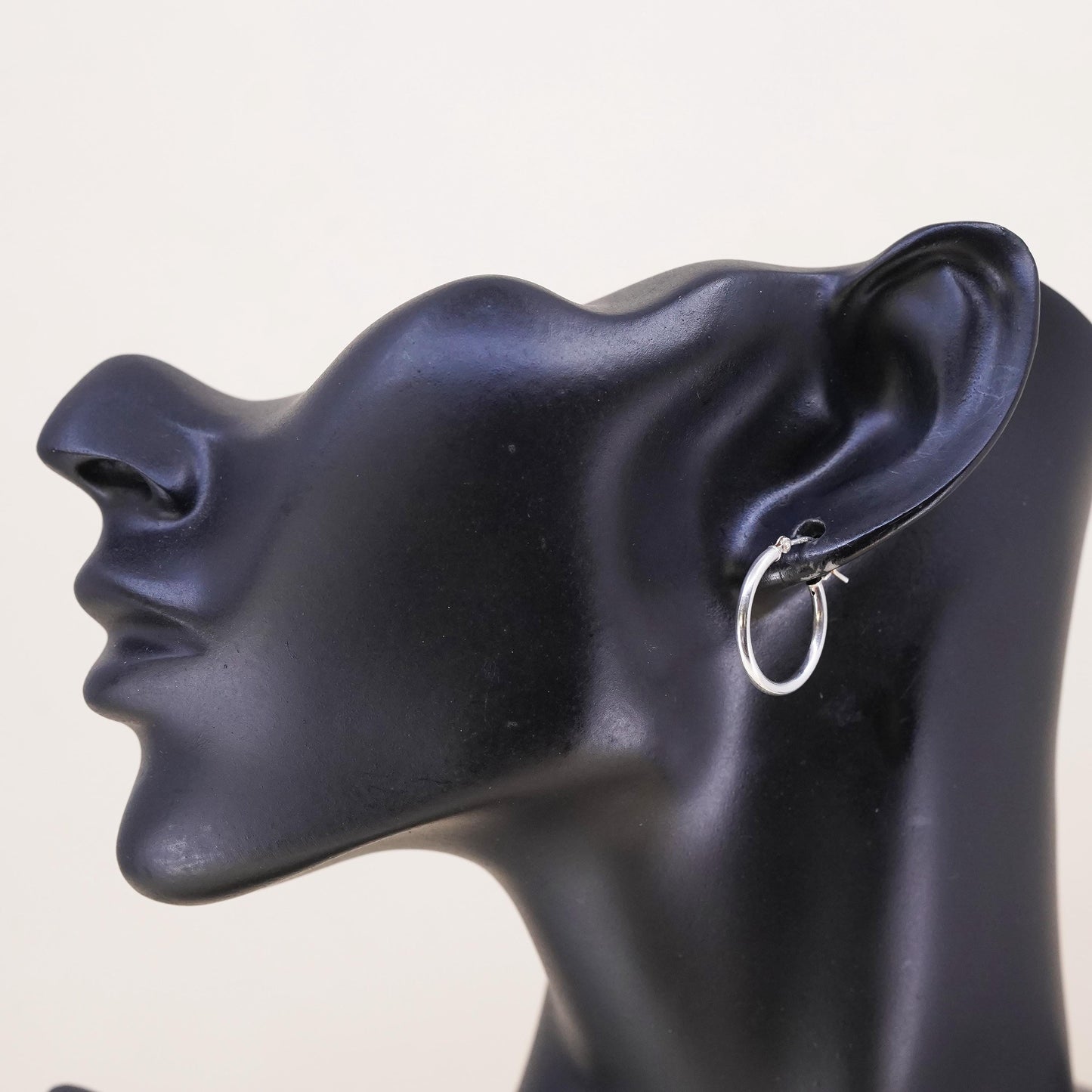 0.75”, Vintage sterling silver loop single earring, fashion primitive hoop