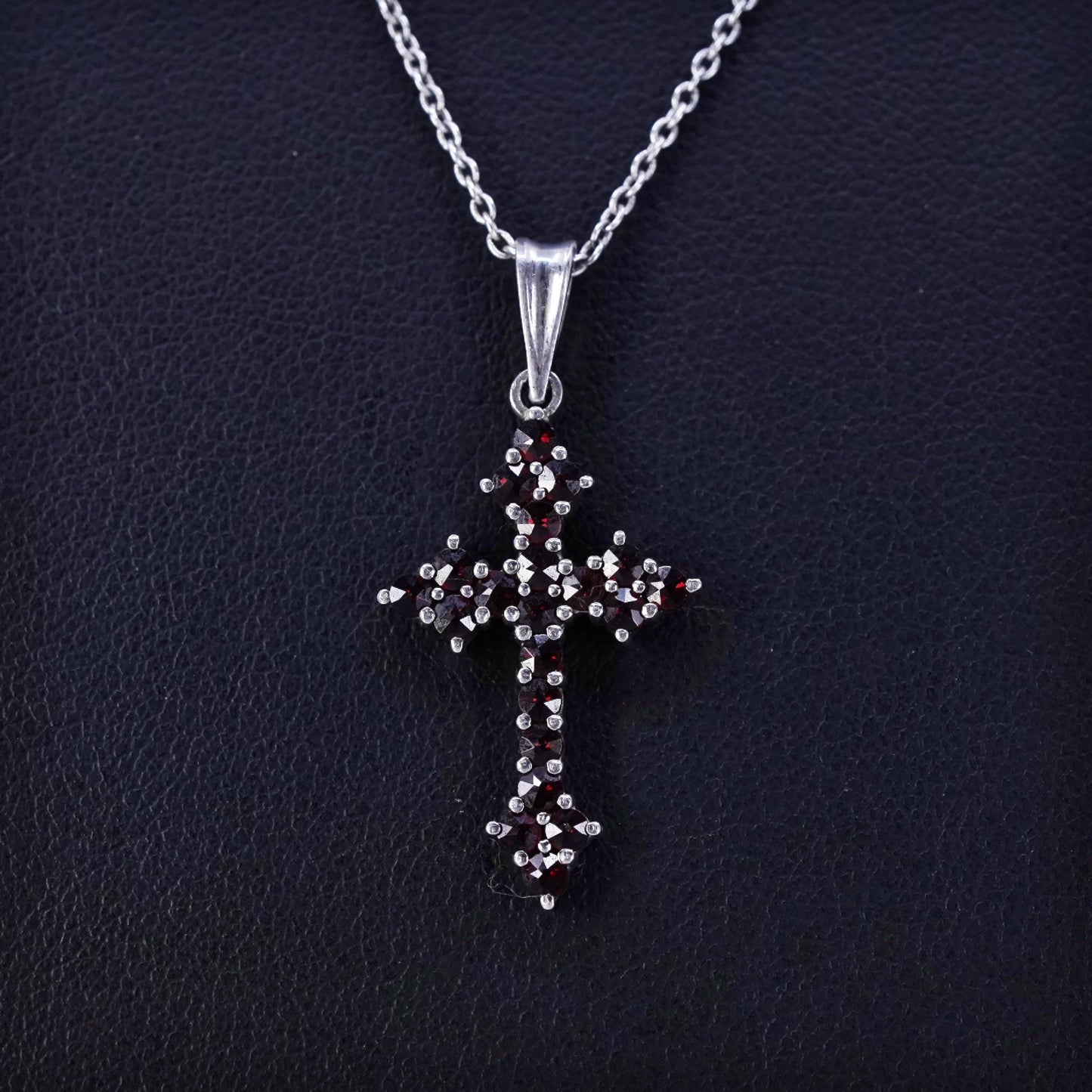 18”, vintage Sterling 925 silver circle necklace w/ cluster ruby cross pendant