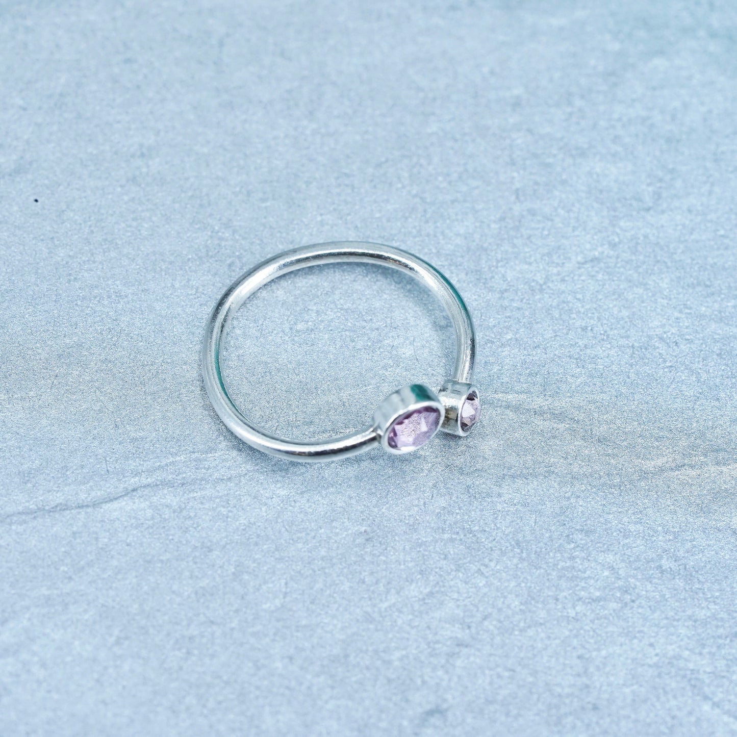 Size 6, vintage Sterling 925 silver handmade ring with amethyst