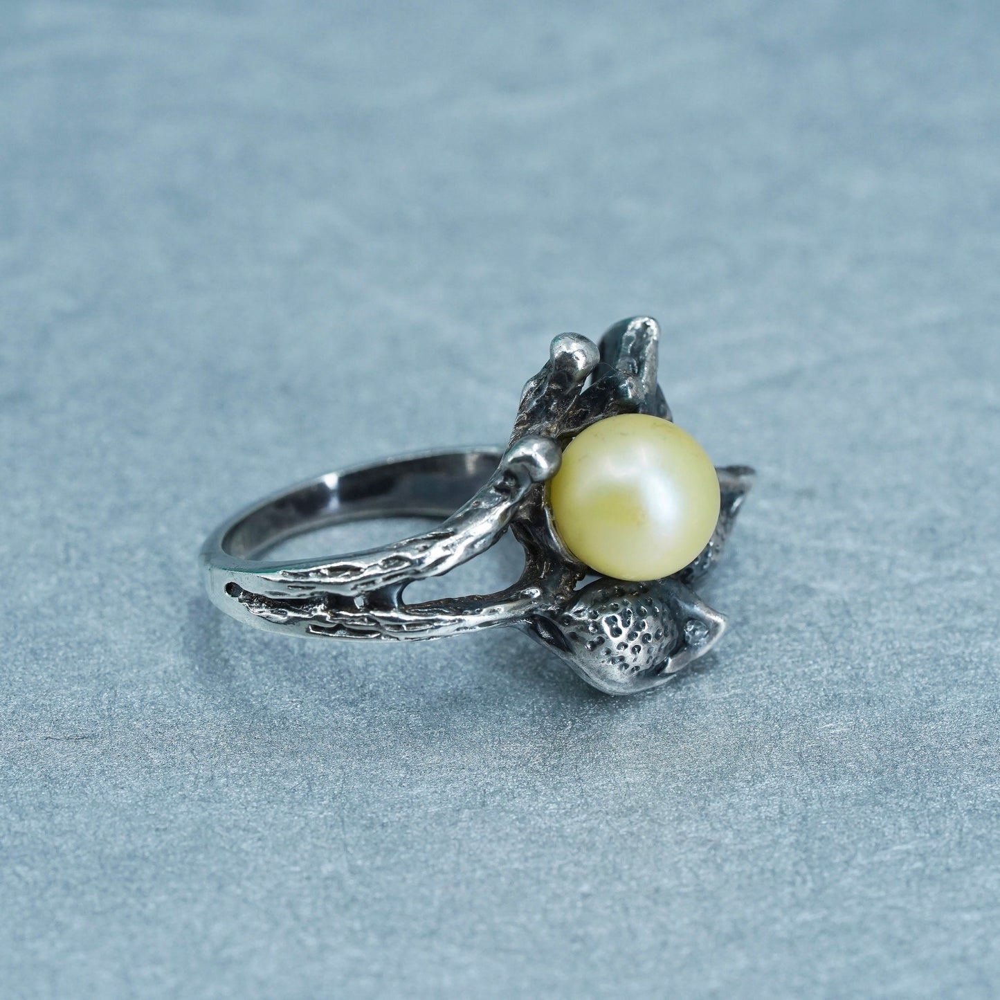 Size 3, vintage Sterling 925 silver handmade Lily flower ring with pearl