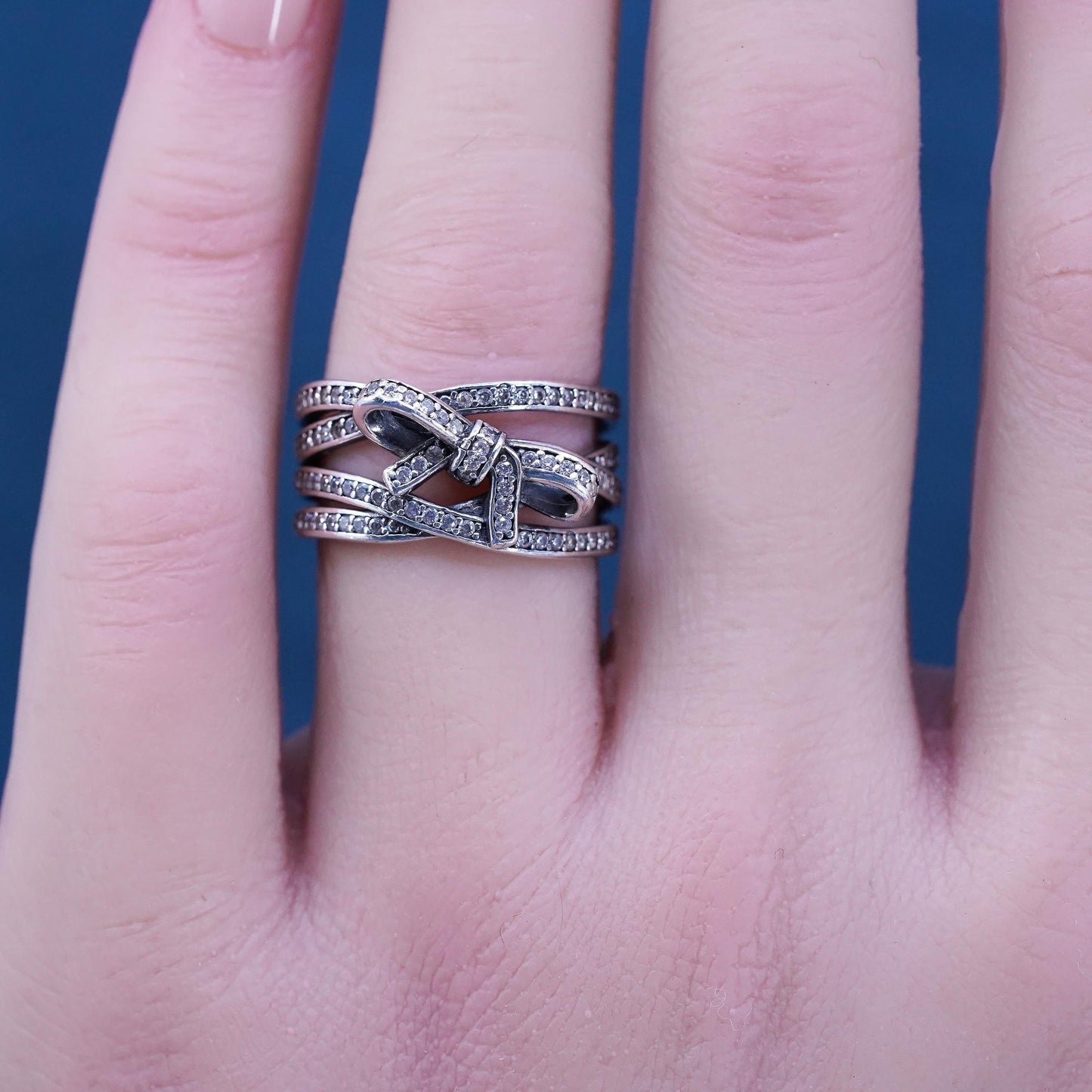 Size 6, vintage ALE sterling 925 silver entwined ring with ribbon cluster cz