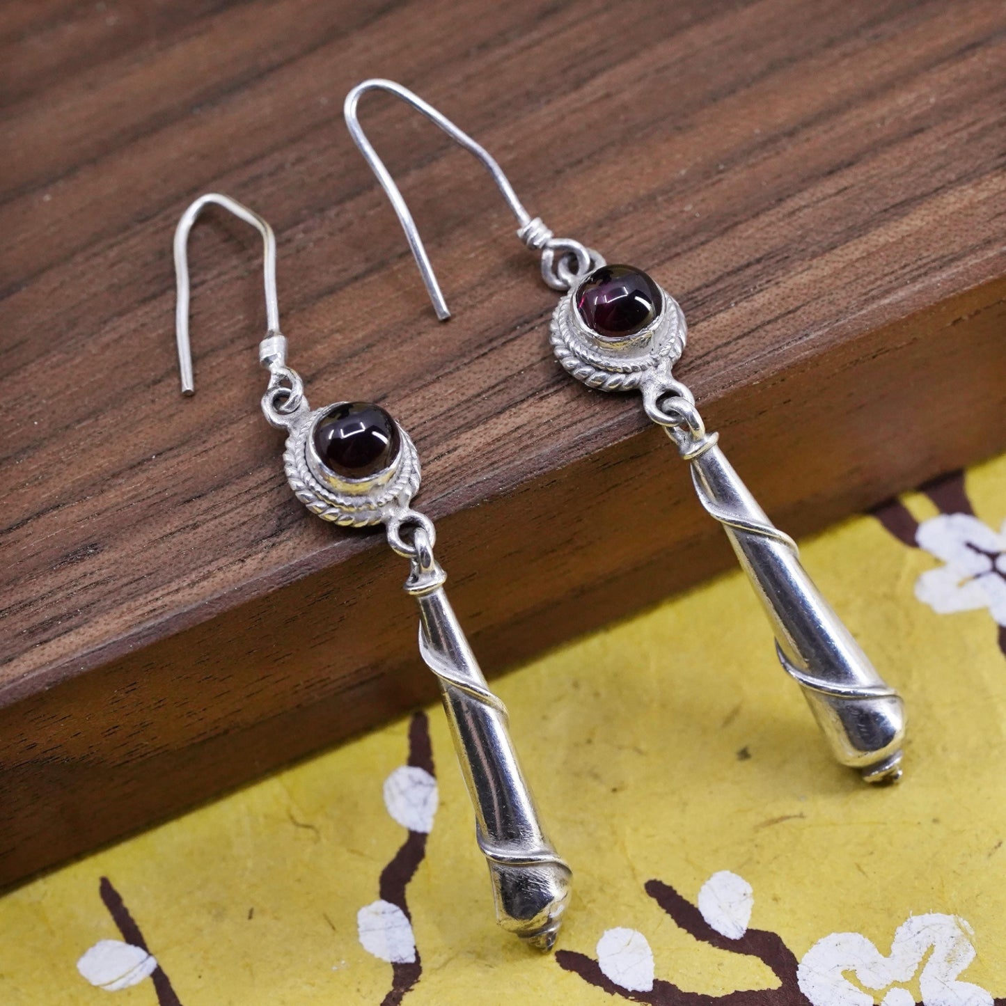 Vintage Sterling silver 925 handmade garnet teardrop earrings