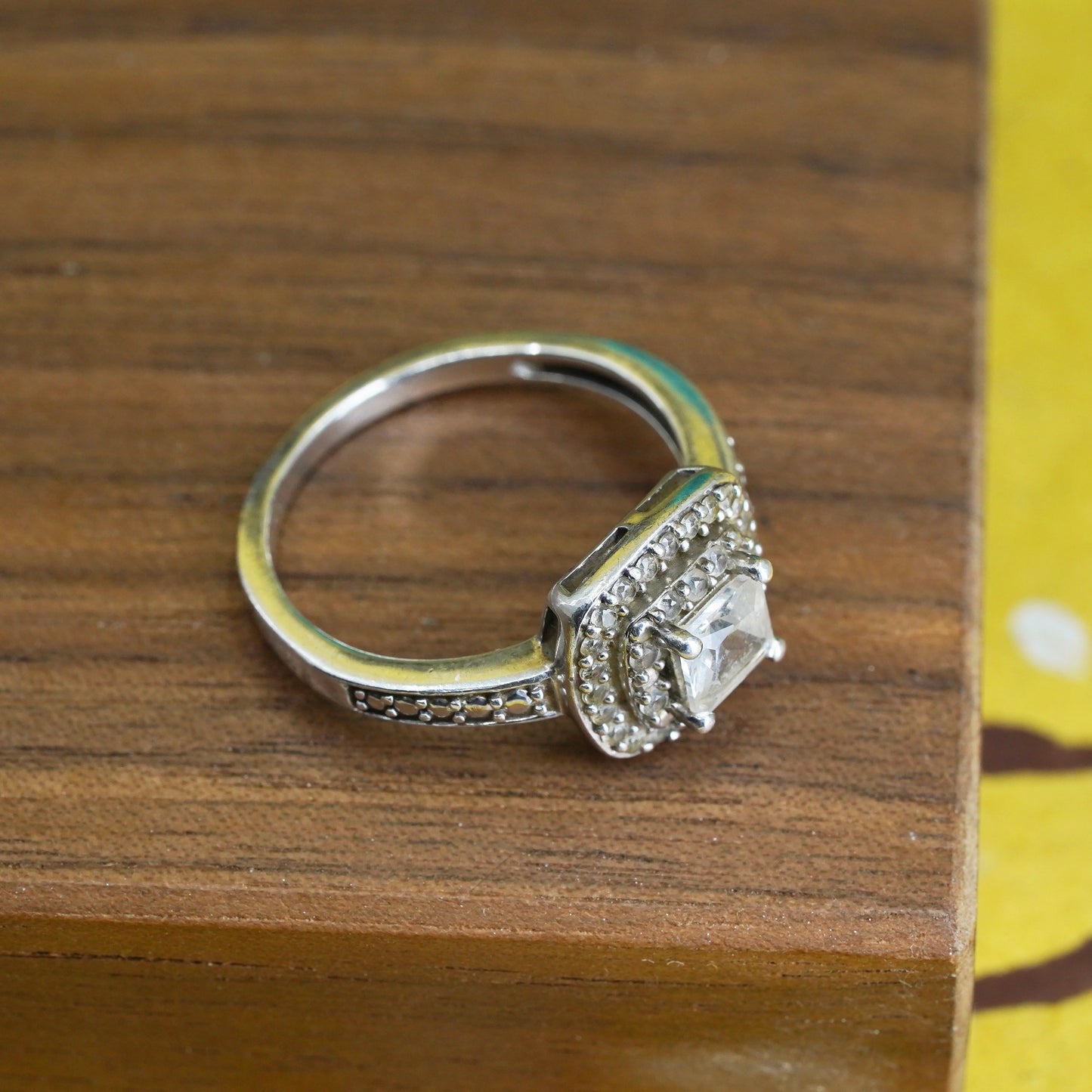 Size 8, vintage Sterling 925 silver anniversary engagement ring with cluster cz