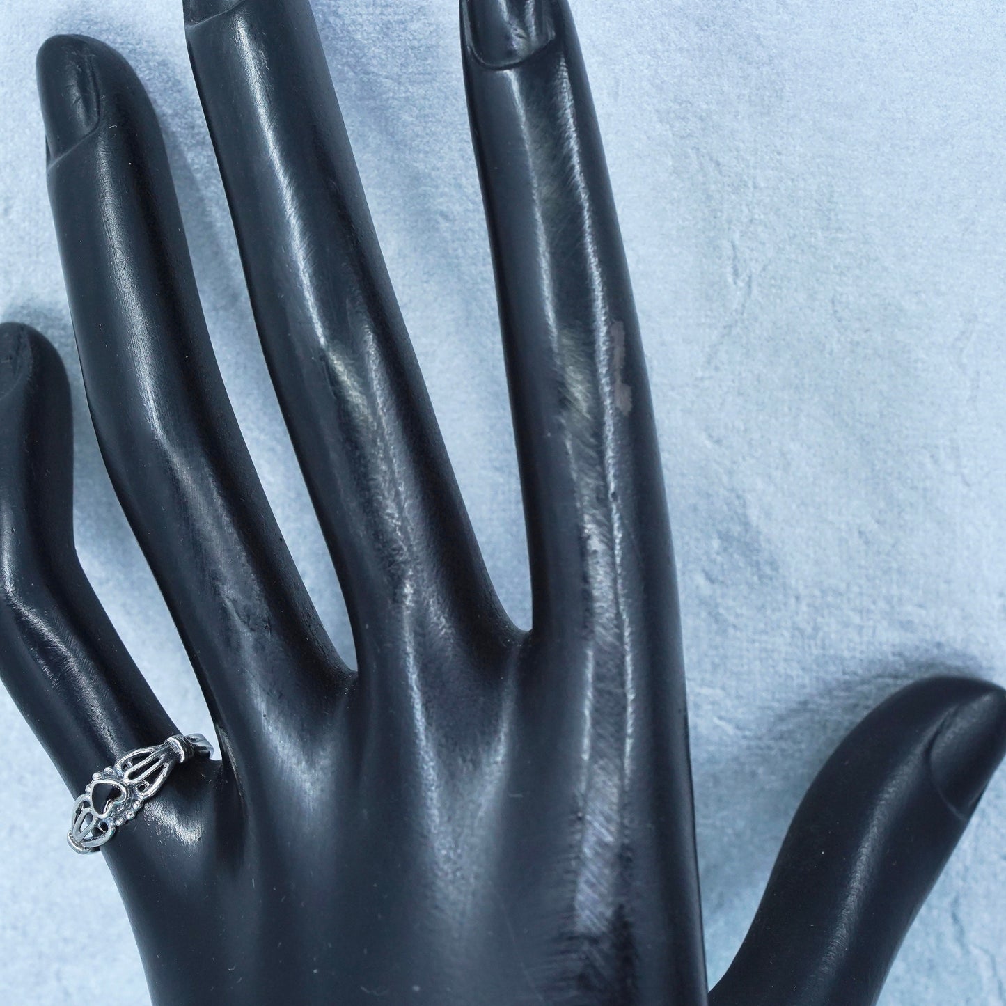 Size 5, vintage Sterling 925 silver handmade ring with onyx heart