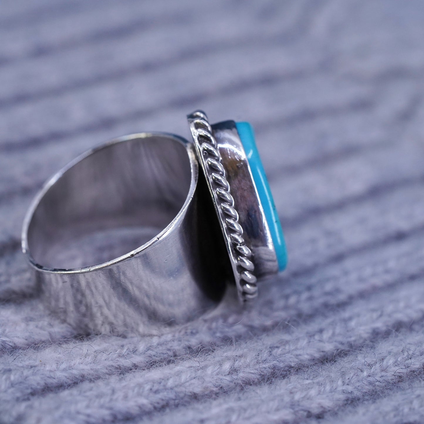 Size 10, vintage Native American Sterling 925 silver handmade ring turquoise