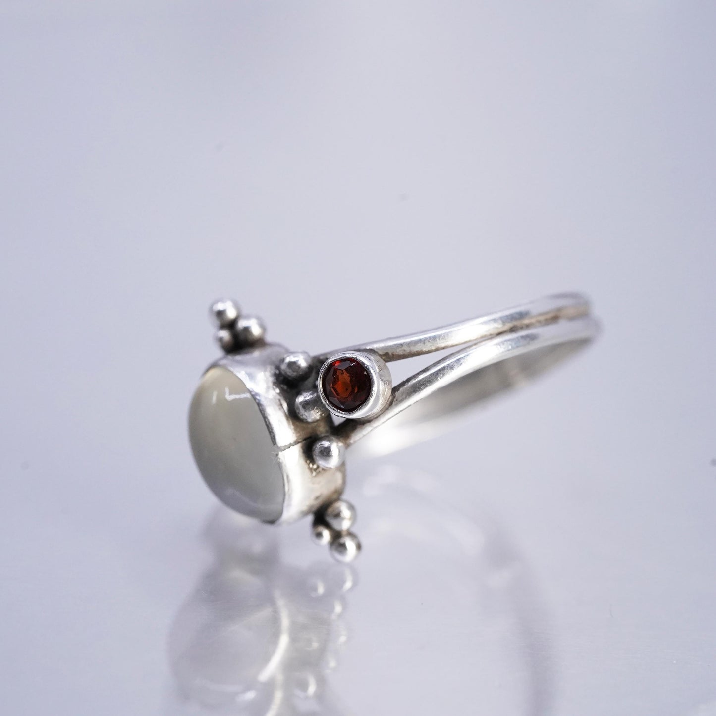 Size 7.5, vintage Sterling 925 silver handmade ring with moonstone and garnet
