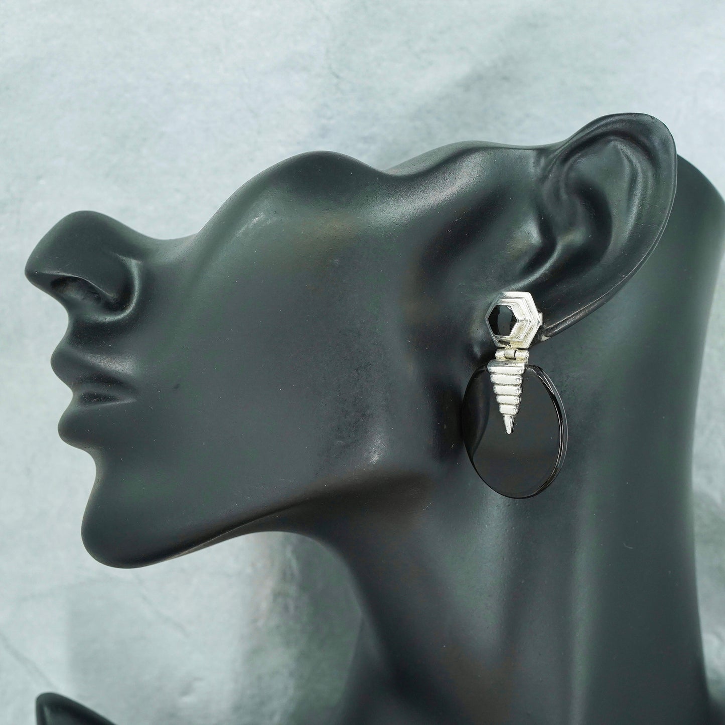 Vintage southwestern Sterling 925 silver handmade oval earrings with black onyx