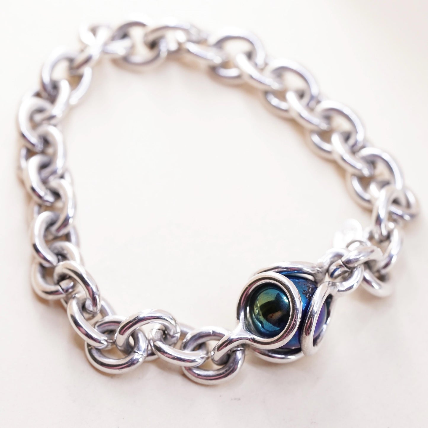 7", Vintage GAYM fancy pop, silver tone charm bracelet metallic blue marble