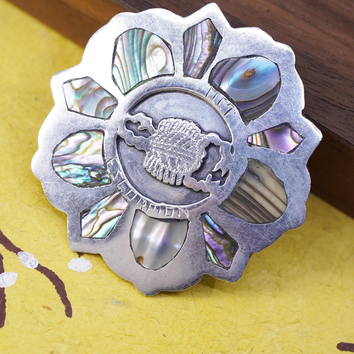 Vintage southwestern handmade sterling 925 silver flower brooch with abalone