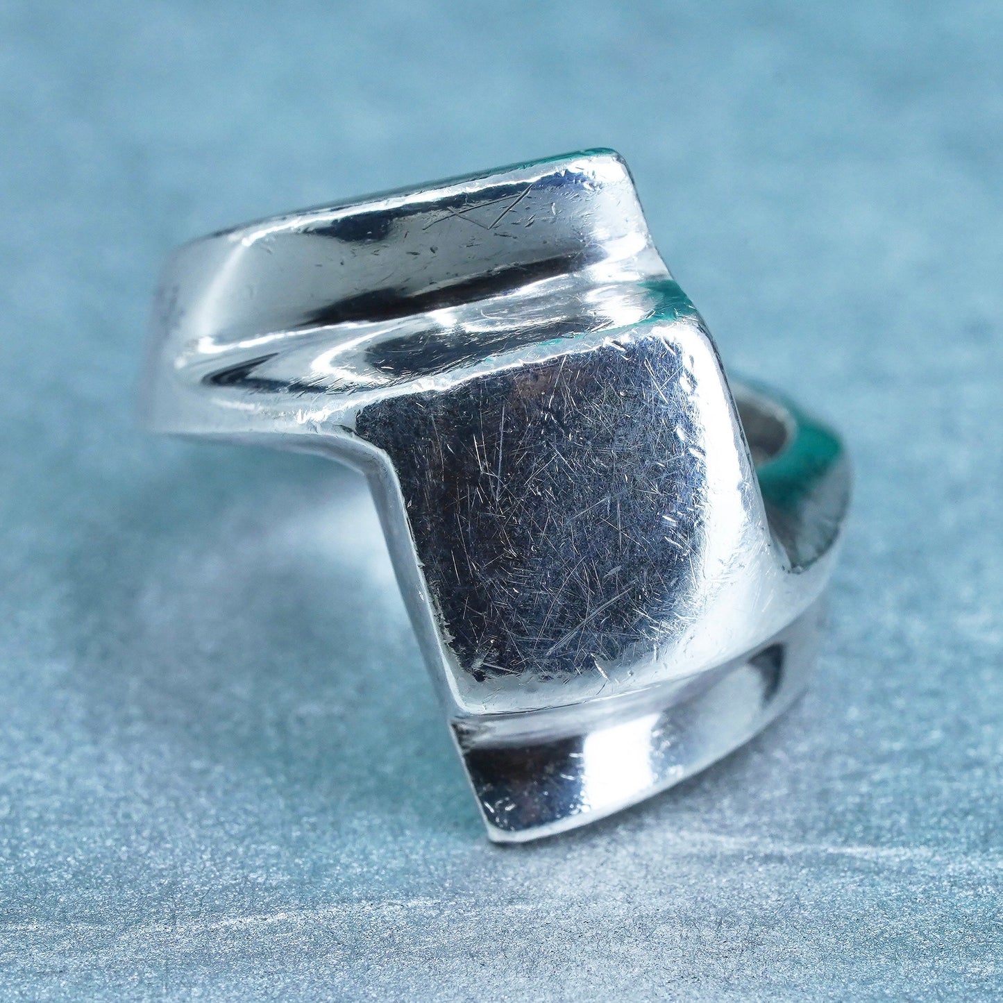 Size 8.5, vintage southwestern Sterling 925 silver handmade ring, filigree band