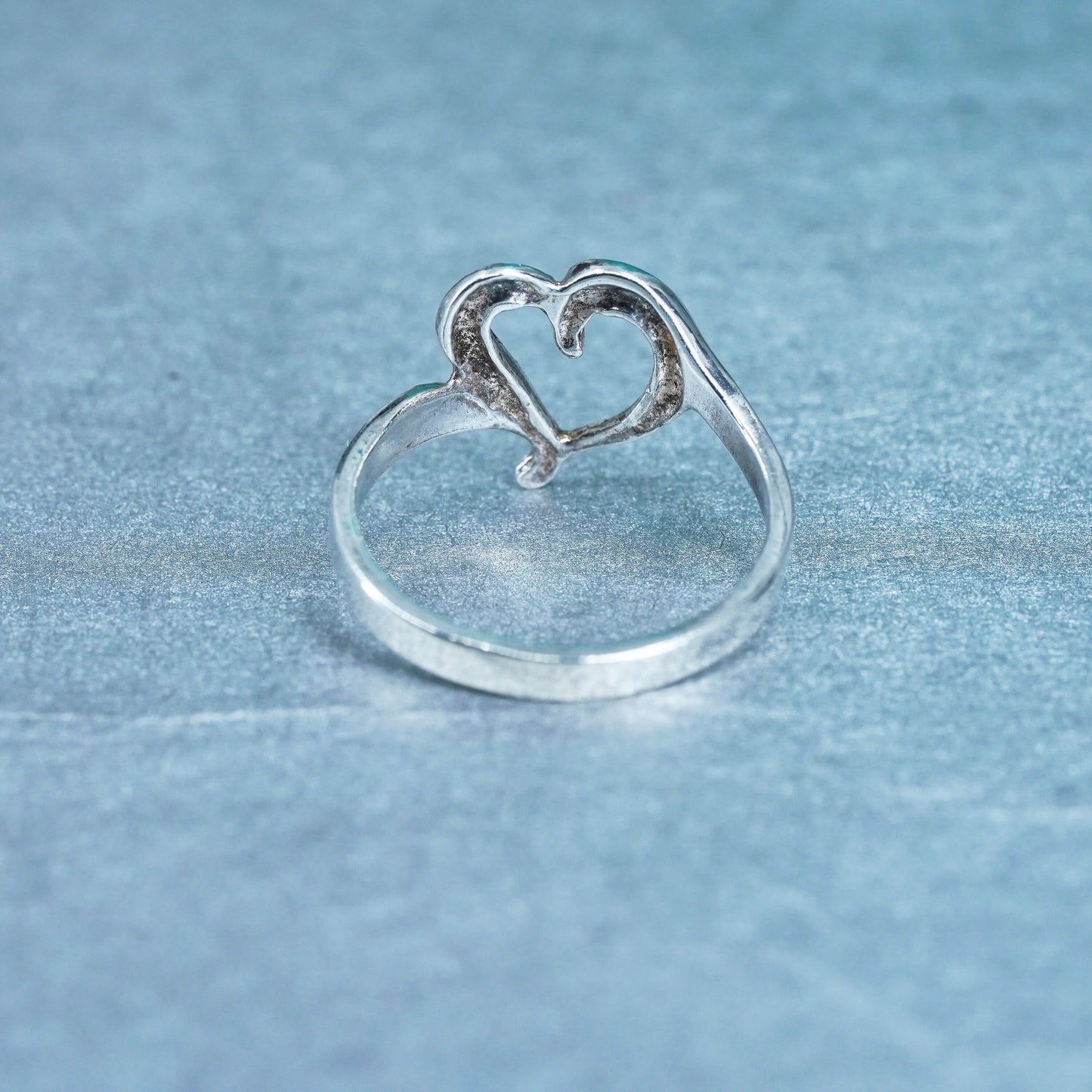 Size 7, VTG southwestern Sterling 925 silver wedding ring, heart stackable band